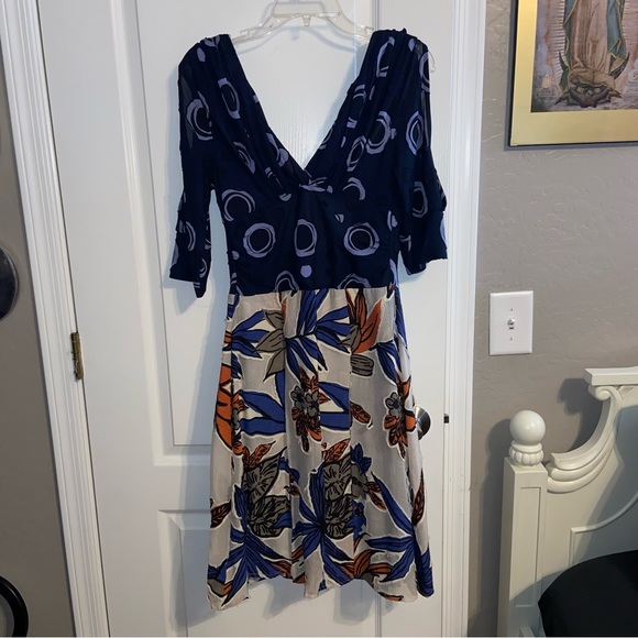 🏷️ SAVE THE QUEEN gorgeous midi dress sz Med! - Picture 5 of 6